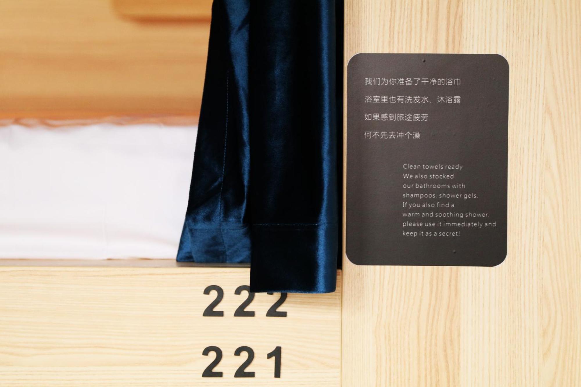 Lijiang Desti Youth Park Hostel Екстер'єр фото