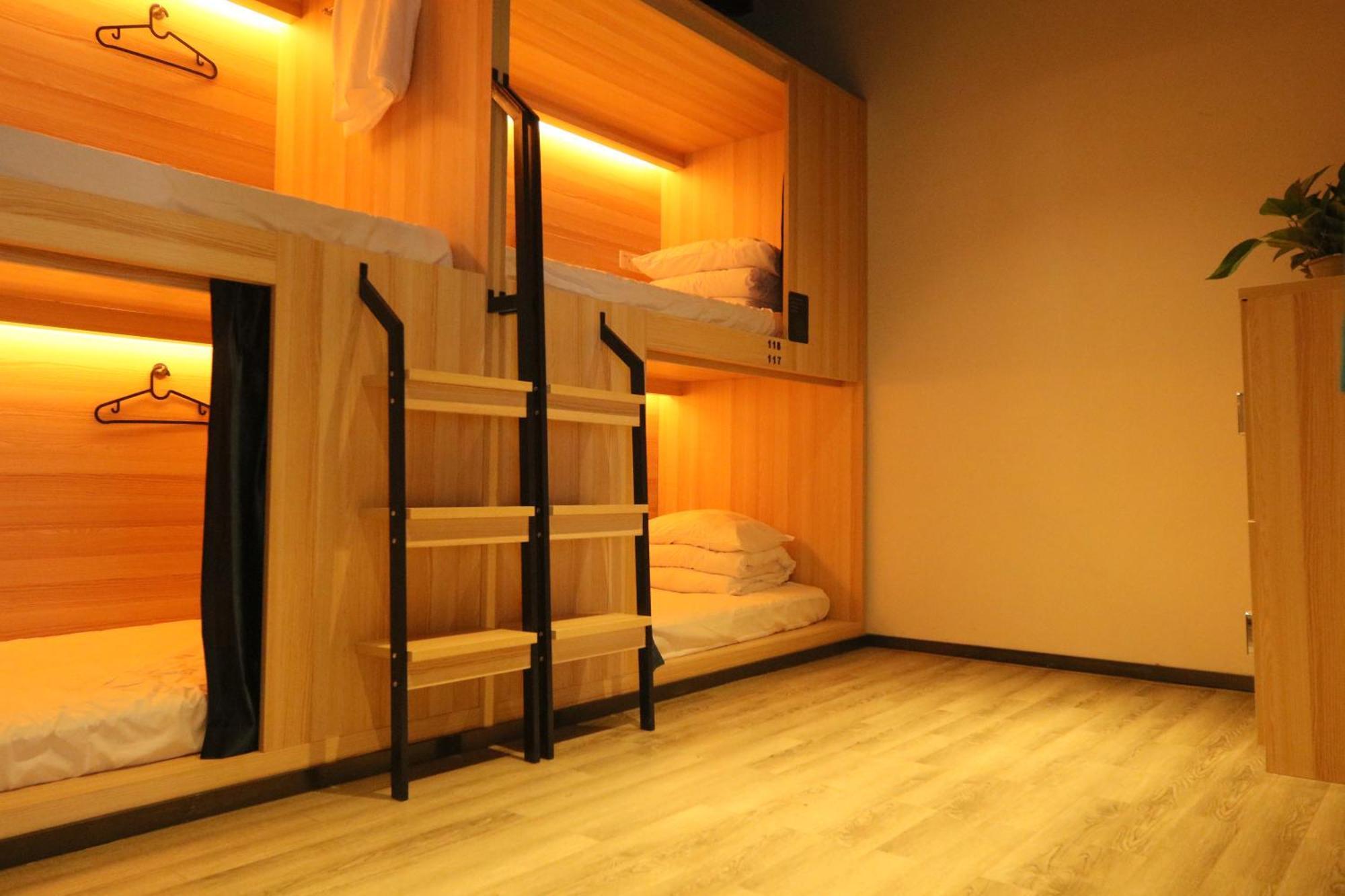 Lijiang Desti Youth Park Hostel Екстер'єр фото