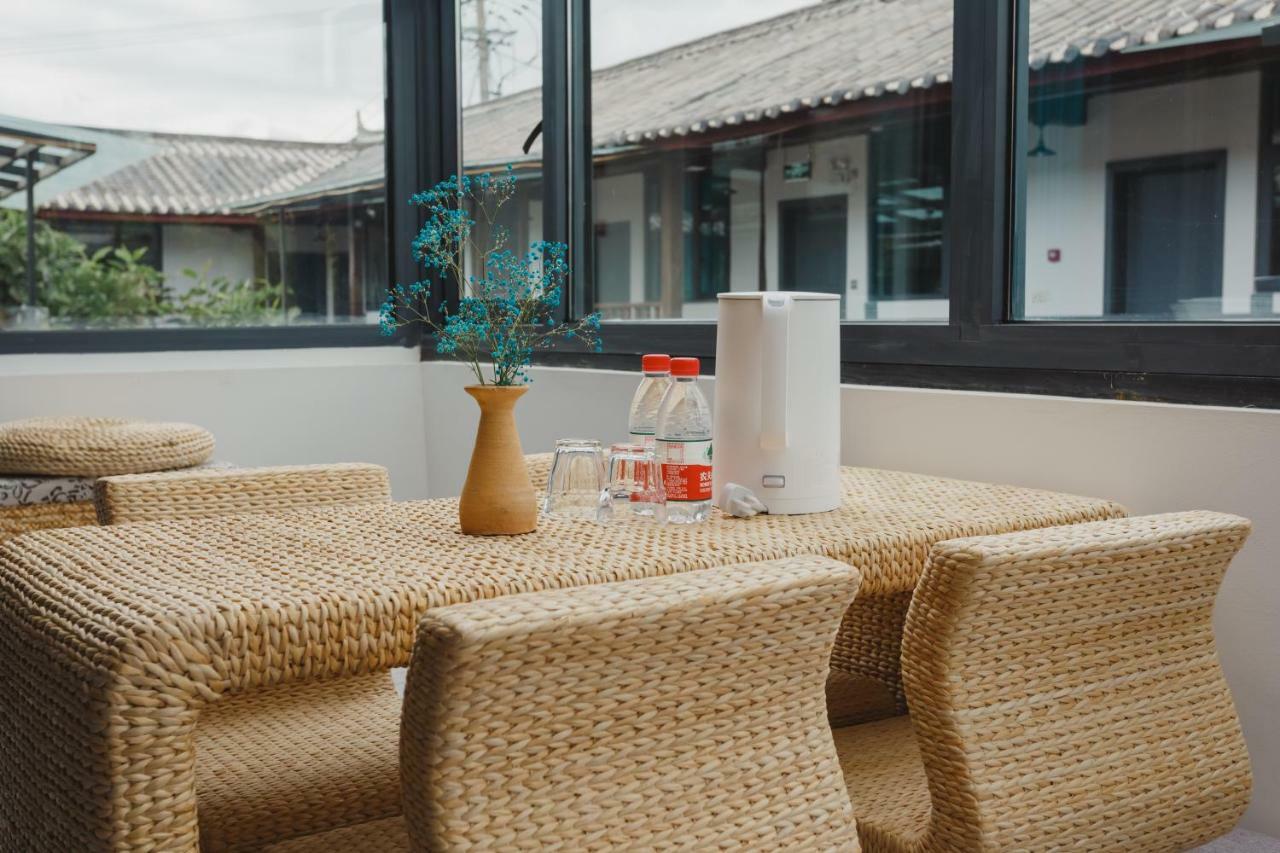 Lijiang Desti Youth Park Hostel Екстер'єр фото